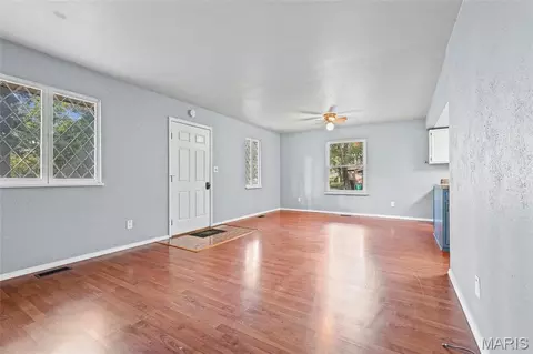 Living - 2941 Meyer Rd, Festus, MO 63028 photo 3 of 4