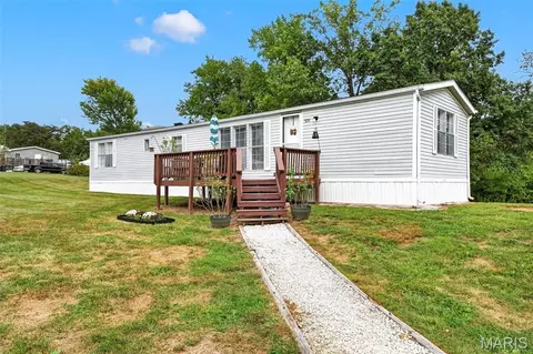 120 Pleasant View Dr, Foley, MO 63347