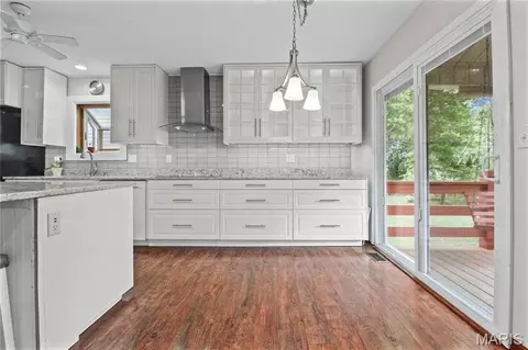 Kitchen - 1190 W 9th St, Washington, MO 63090 photo 1 of 3