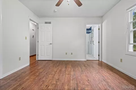 Bedroom - 1190 W 9th St, Washington, MO 63090 photo 4 of 4