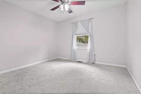 Bedroom - 1190 W 9th St, Washington, MO 63090 photo 1 of 4