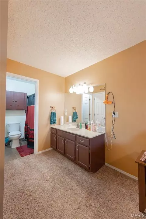 Bath - 1606 Amber Pl, Rolla, MO 65401 photo 4 of 4