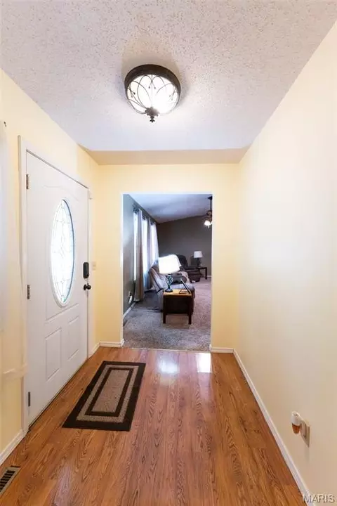 Entry Way - 1606 Amber Pl, Rolla, MO 65401 photo 3 of 5