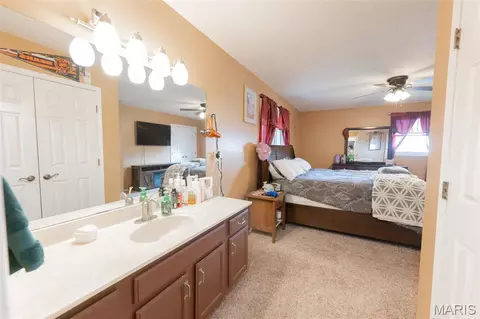 Bedroom - 1606 Amber Pl, Rolla, MO 65401 photo 8 of 8