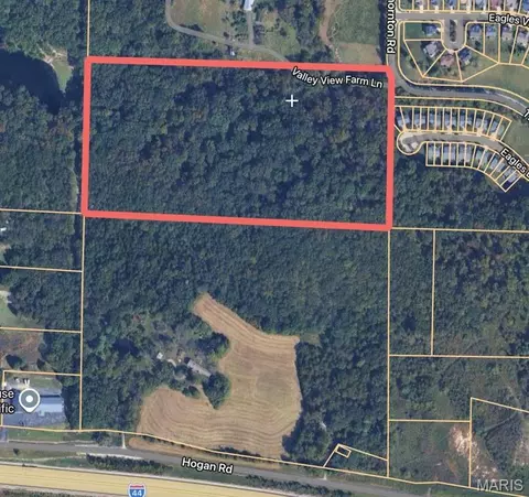 1935 Hogan Rd, Pacific, MO 63069 photo 2