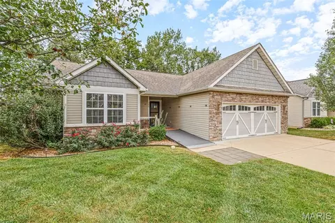 386 Blossom Hill Ln, Farmington, MO 63640