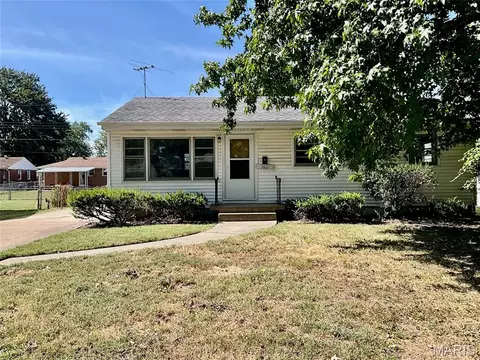 3221 Aubrey Ave, Granite City, IL 62040