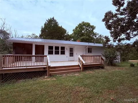 Exterior - 797 Rohrer Rd, Bourbon, MO 65441 photo 7 of 23