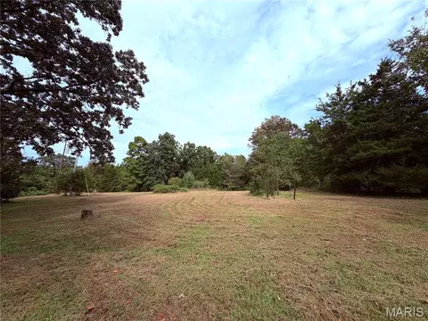 Exterior - 797 Rohrer Rd, Bourbon, MO 65441 photo 12 of 23