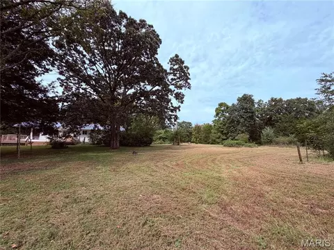 Exterior - 797 Rohrer Rd, Bourbon, MO 65441 photo 13 of 23