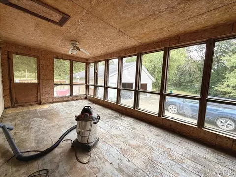 Exterior - 797 Rohrer Rd, Bourbon, MO 65441 photo 3 of 23