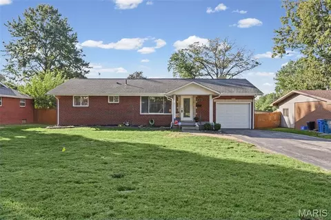 806 Willoway Ave, East Alton, IL 62024
