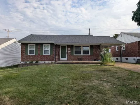 3817 Upton St, Saint Louis, MO 63116