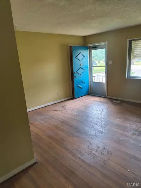 953 Clearfield Dr, Ferguson, MO 63135 photo 6