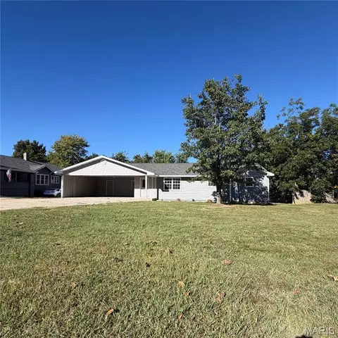 1515 Barron Rd, Poplar Bluff, MO 63901