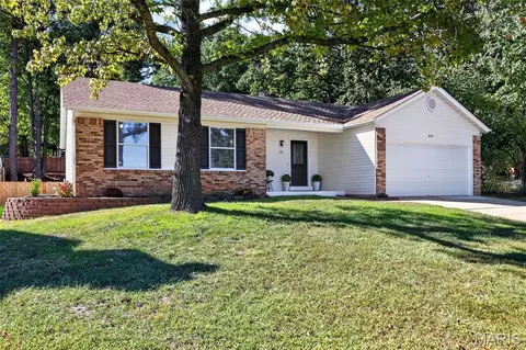 Exterior - 341 Westbrook Dr, O'fallon, MO 63366 photo 3 of 11