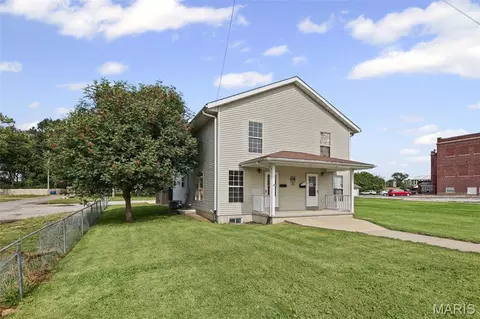 302 E Central St, Bethalto, IL 62010