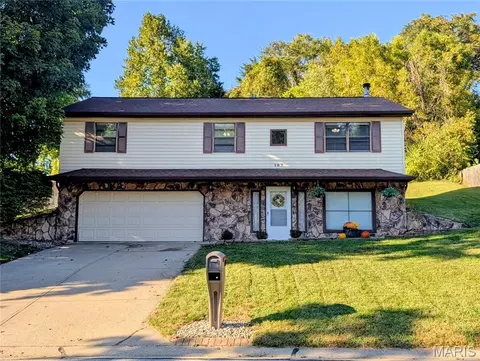107 Schiller Dr, Collinsville, IL 62234