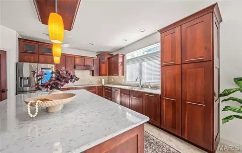 Kitchen - 10382 Concord Cir, Rolla, MO 65401 photo 2 of 7