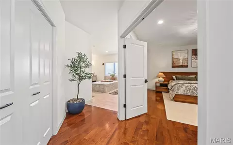 Entry Way - 10382 Concord Cir, Rolla, MO 65401 photo 7 of 9