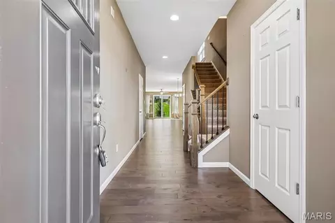 Entry Way - 2487 Windswept Farms Dr, Eureka, MO 63025 photo 2 of 7