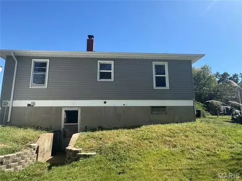 Exterior - 345 Fair St, Washington, MO 63090 photo 3 of 4