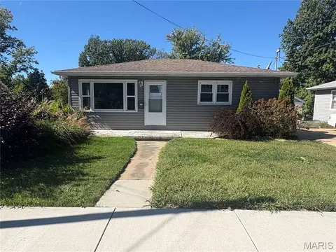 Exterior - 345 Fair St, Washington, MO 63090 photo 2 of 4