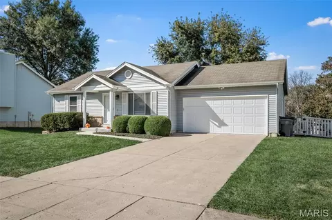 Exterior - 11 Mallard Pointe Dr, O'fallon, MO 63368 photo 4 of 10