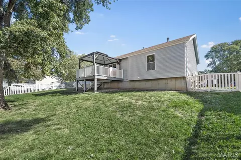 Exterior - 11 Mallard Pointe Dr, O'fallon, MO 63368 photo 9 of 10