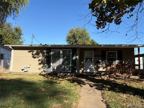 3032 Dale Ave, Granite City, IL 62040