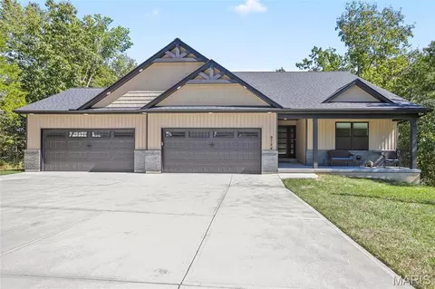 9784 Ridgecrest Dr, Hillsboro, MO 63050
