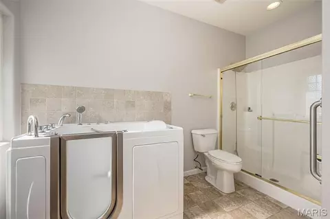 Bath - 84 Reuben Ct, O'fallon, MO 63376 photo 3 of 6