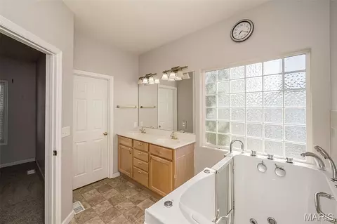 Bath - 84 Reuben Ct, O'fallon, MO 63376 photo 4 of 6