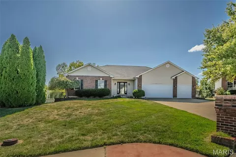 Exterior - 84 Reuben Ct, O'fallon, MO 63376 photo 4 of 7