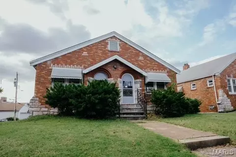 3923 Alexander St, Saint Louis, MO 63116