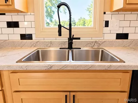 Kitchen - 404 W Olive St, Palmyra, MO 63461 photo 5 of 5