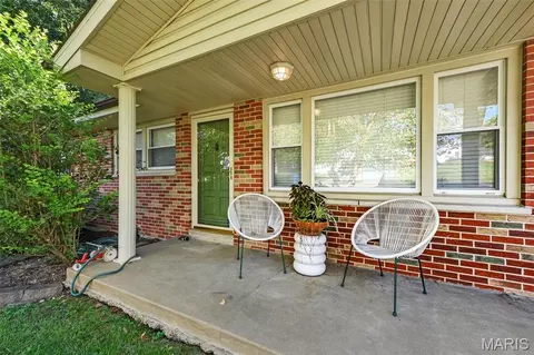 Exterior - 1650 Hobelman Dr, Arnold, MO 63010 photo 3 of 11