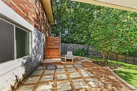 Exterior - 1650 Hobelman Dr, Arnold, MO 63010 photo 4 of 11