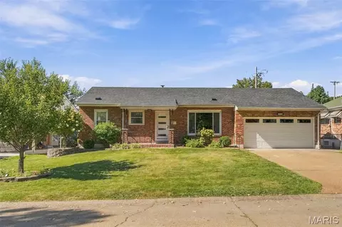 7305 Coronado Ave, Saint Louis, MO 63116