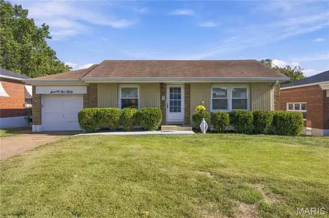 7130 Sharp Ave, Saint Louis, MO 63116