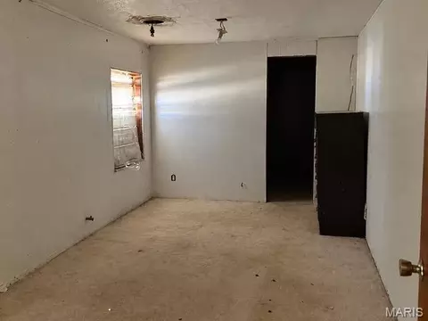 Bedroom - 39980 Bernard Rd, Malden, MO 63863 photo 3 of 3