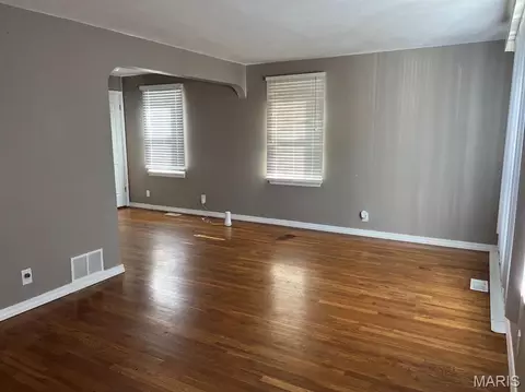 Living - 9635 Echo Ln, Overland, MO 63114 photo 1 of 4