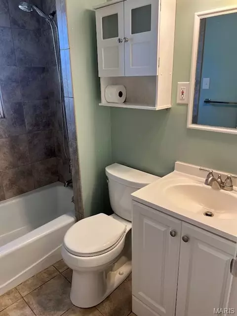 Bath - 9635 Echo Ln, Overland, MO 63114 photo 1 of 2