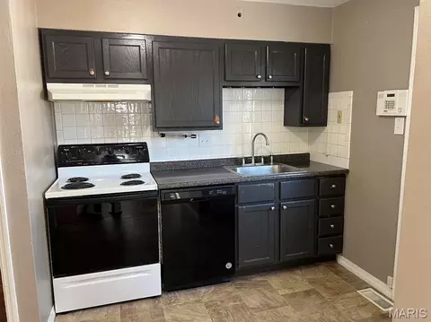 Kitchen - 9635 Echo Ln, Overland, MO 63114 photo 1 of 3