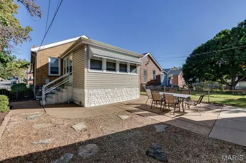 Exterior - 5748 Devonshire Ave, Saint Louis, MO 63109 photo 5 of 7