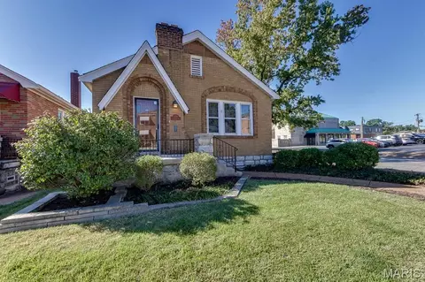 Exterior - 5748 Devonshire Ave, Saint Louis, MO 63109 photo 2 of 7