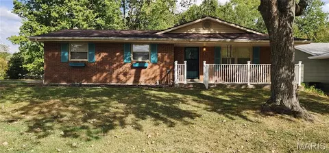 2020 Steven Dr, Cape Girardeau, MO 63701
