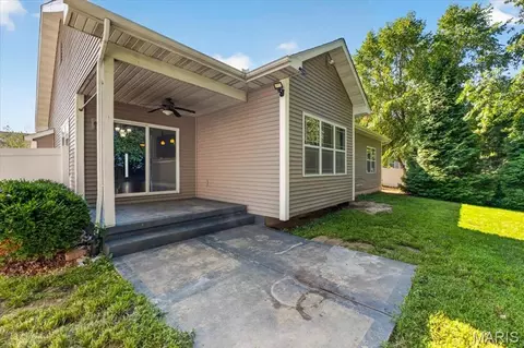 Exterior - 1309 Hollander Ct, O'fallon, IL 62269 photo 10 of 12