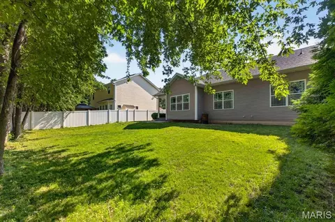 Exterior - 1309 Hollander Ct, O'fallon, IL 62269 photo 8 of 12