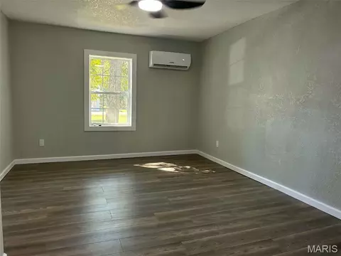 308 S Gideon Ave, Gideon, MO 63848 photo 9